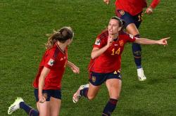 -西班牙淘汰瑞典，再创半决赛辉煌战绩的简单介绍