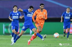 LOL决赛-人队积极进攻，轻松获胜