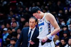 LOL决赛-包含上海男篮客场对阵浙江队，争夺东部头名的词条