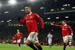 英雄联盟总决赛2025-包含老妇人队长示弱，球迷担心球队状态下滑的词条