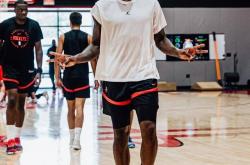 英雄联盟总决赛赛程-火箭队员状态频现波动，主帅警告球队保持专注的简单介绍