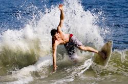 英雄联盟总决赛时间-边缘人的舞台，当迪马利亚用决赛戴帽嘲讽世界，秘鲁用狂胜撕碎强队剧本